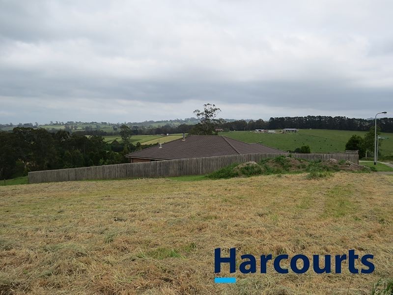 11 Peters Way, Neerim South VIC 3831
