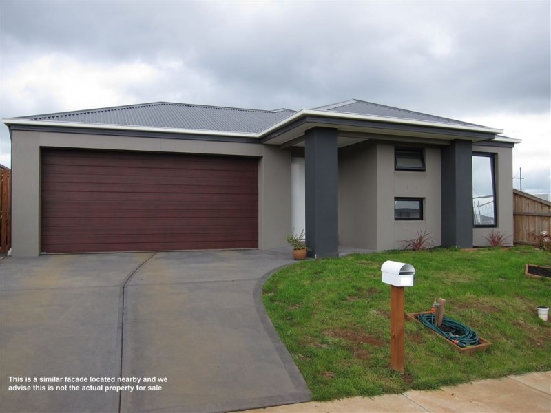 7 Golden Avenue, Warragul VIC 3820