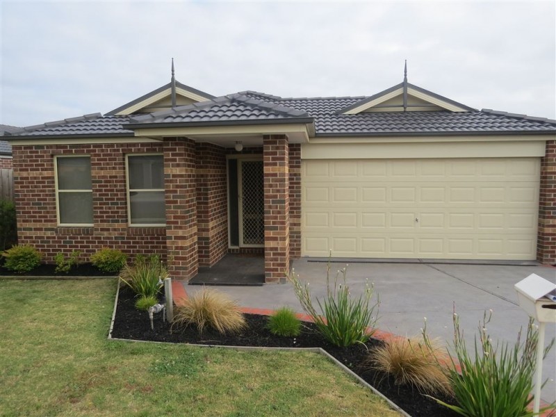42 Summerhill Boulevard, Drouin VIC 3818