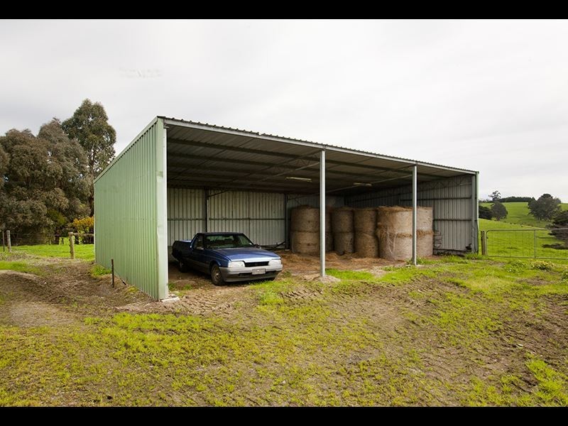 195 Sheffields Road, Neerim South VIC 3831