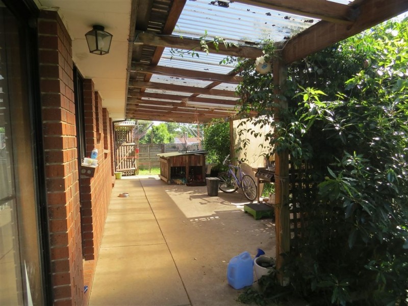 25 Adam Court, Drouin VIC 3818