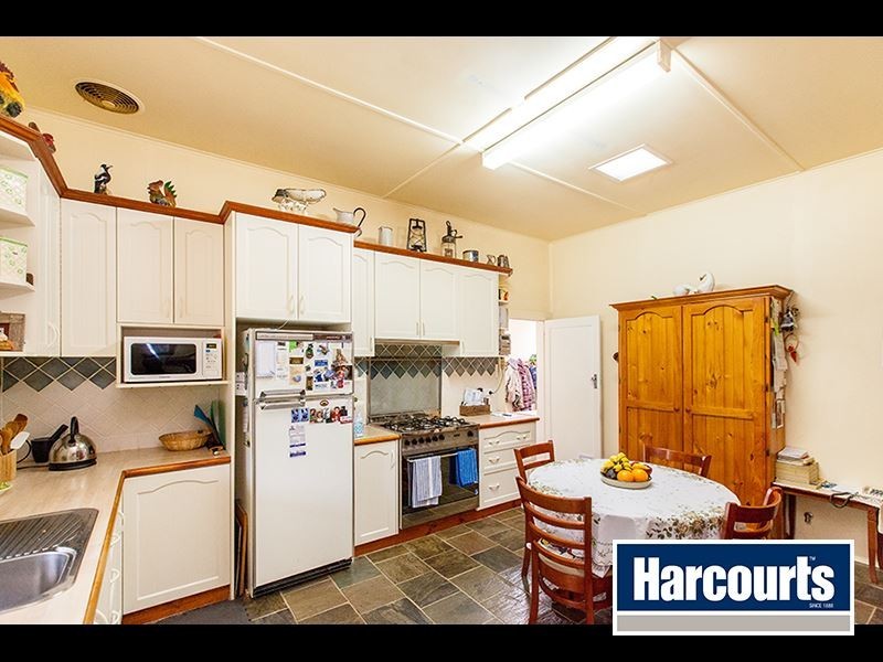 104 Petersons Road, Ellinbank VIC 3821