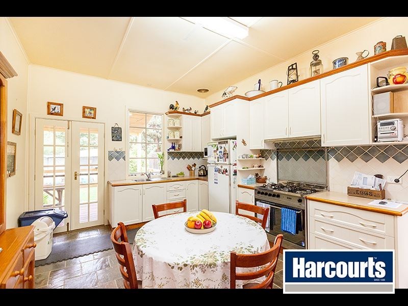 104 Petersons Road, Ellinbank VIC 3821