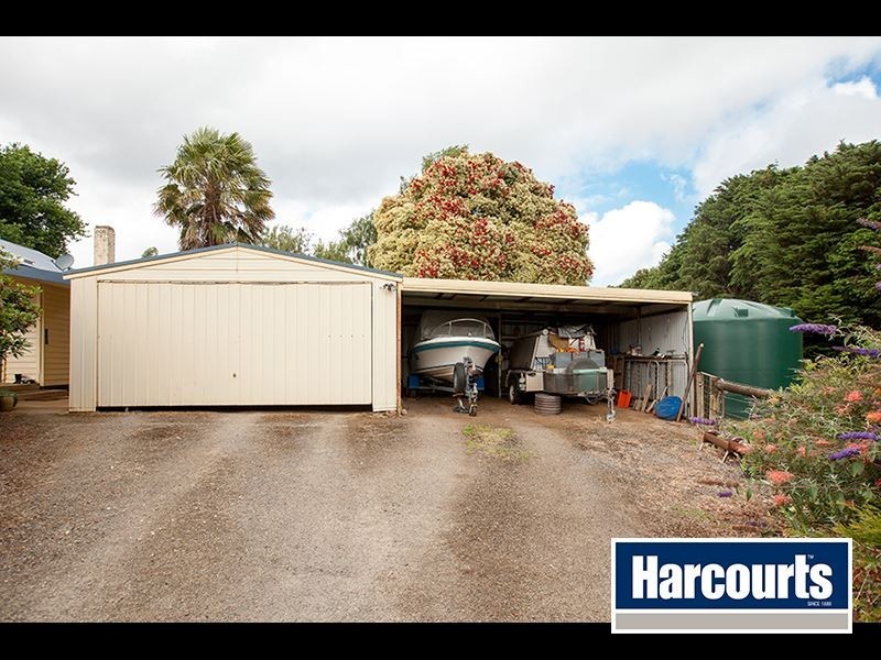 104 Petersons Road, Ellinbank VIC 3821