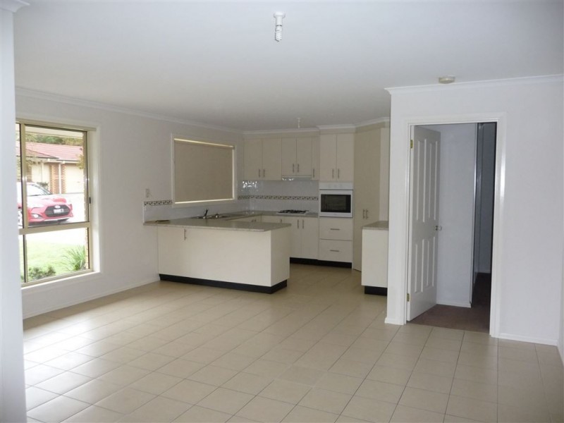 10/11 A’Beckett Road, Bunyip VIC 3815