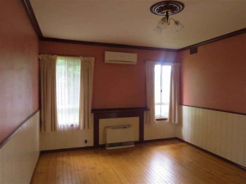 84 Longwarry Road, Drouin VIC 3818