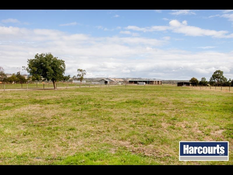 110 Chambers Road, Modella VIC 3816