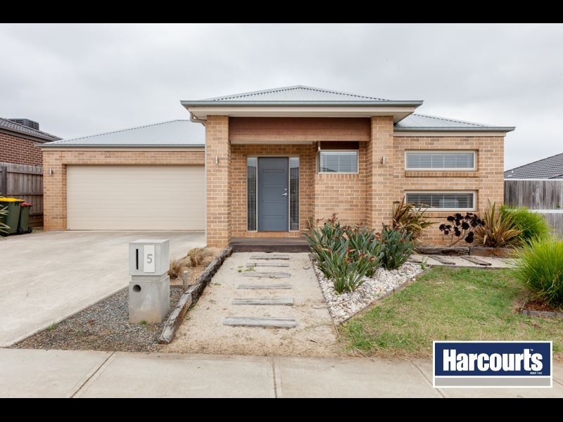 5 Greyfriars Way, Drouin VIC 3818