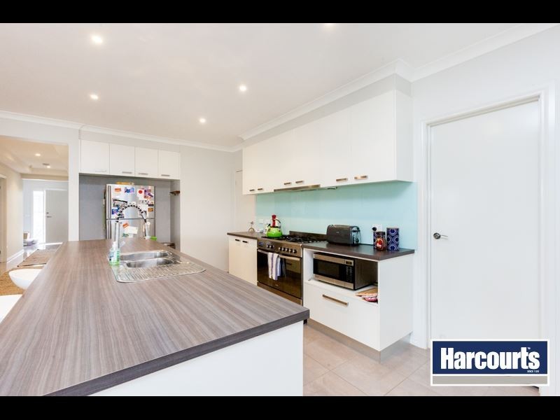 5 Greyfriars Way, Drouin VIC 3818