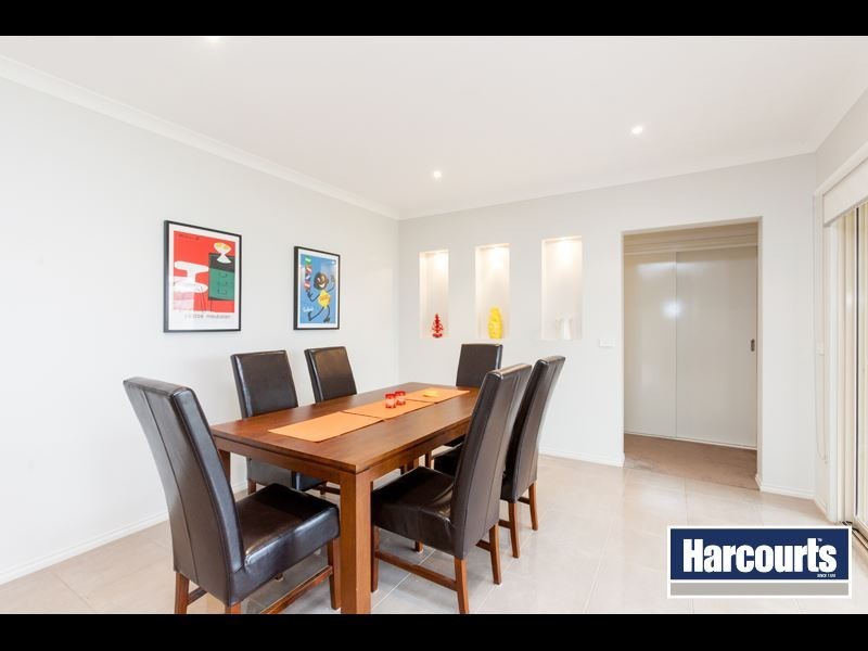5 Greyfriars Way, Drouin VIC 3818