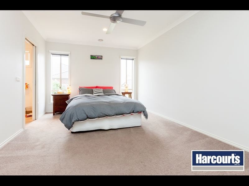 5 Greyfriars Way, Drouin VIC 3818