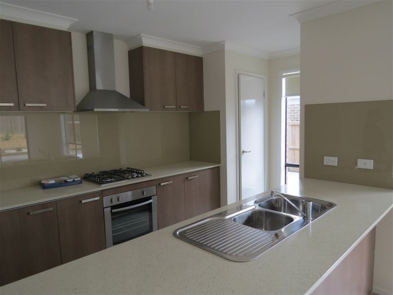 15 Tenterfield Avenue, Warragul VIC 3820