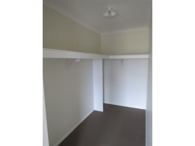 15 Tenterfield Avenue, Warragul VIC 3820