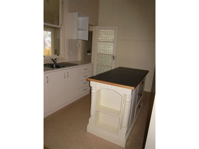 73 Albert Street, Warragul VIC 3820