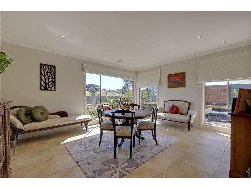 102 Stoddarts Road, Warragul VIC 3820