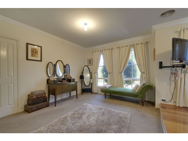 102 Stoddarts Road, Warragul VIC 3820