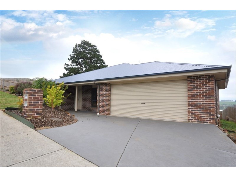 19 Valley Vista Drive, Warragul VIC 3820