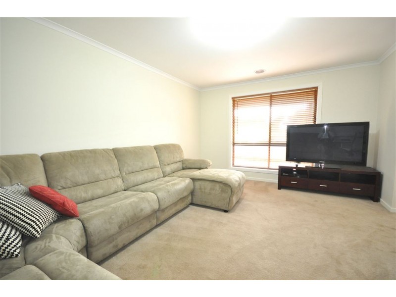 19 Valley Vista Drive, Warragul VIC 3820