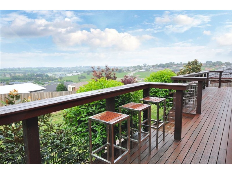 19 Valley Vista Drive, Warragul VIC 3820