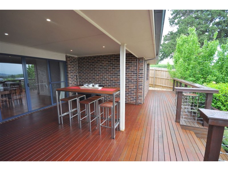 19 Valley Vista Drive, Warragul VIC 3820