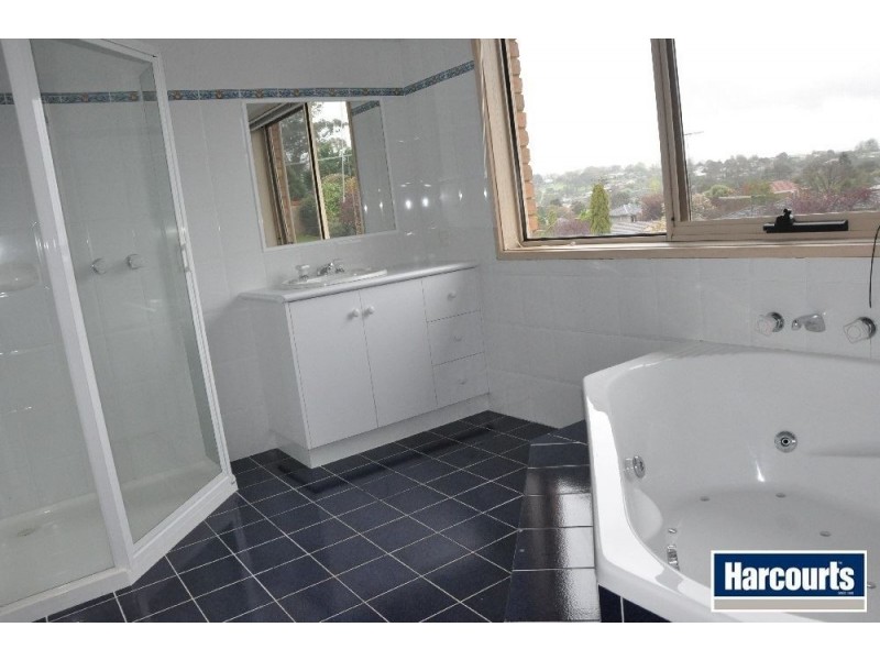 18 Waratah Drive, Warragul VIC 3820