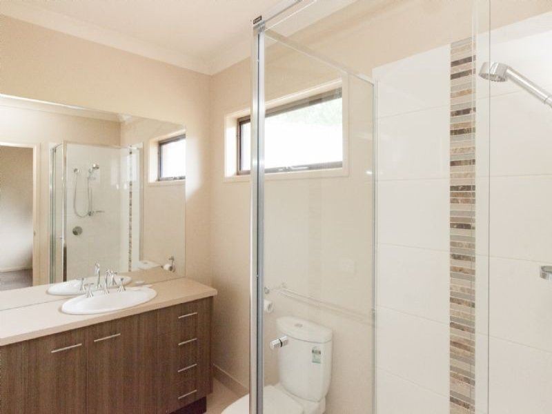 21 Glendon Drive, Warragul VIC 3820