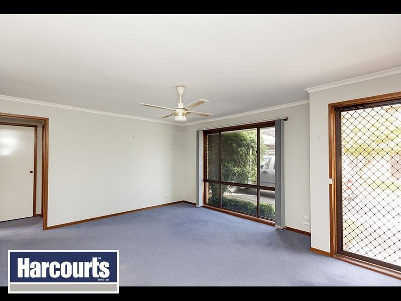 2/16 Cambridge Street, Warragul VIC 3820