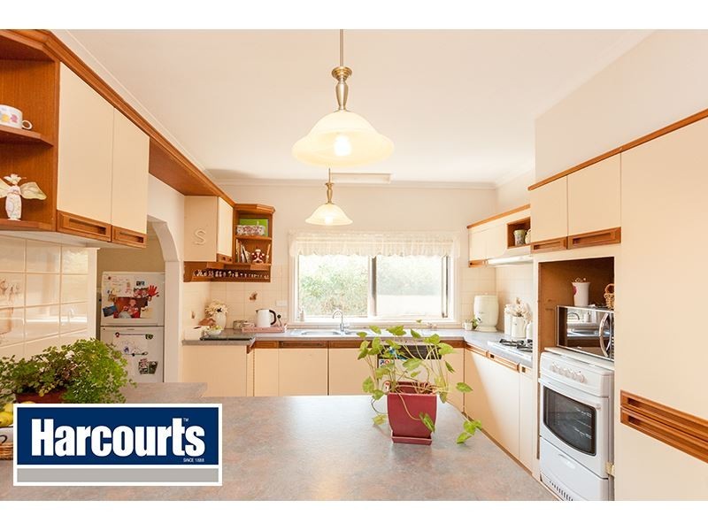 5 Centre Avenue, Warragul VIC 3820