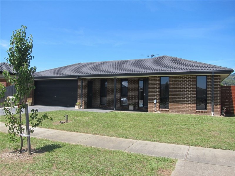 2 Paperbark Drive, Yarragon VIC 3823