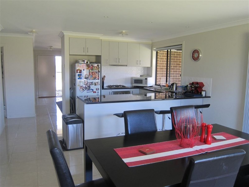 2 Paperbark Drive, Yarragon VIC 3823