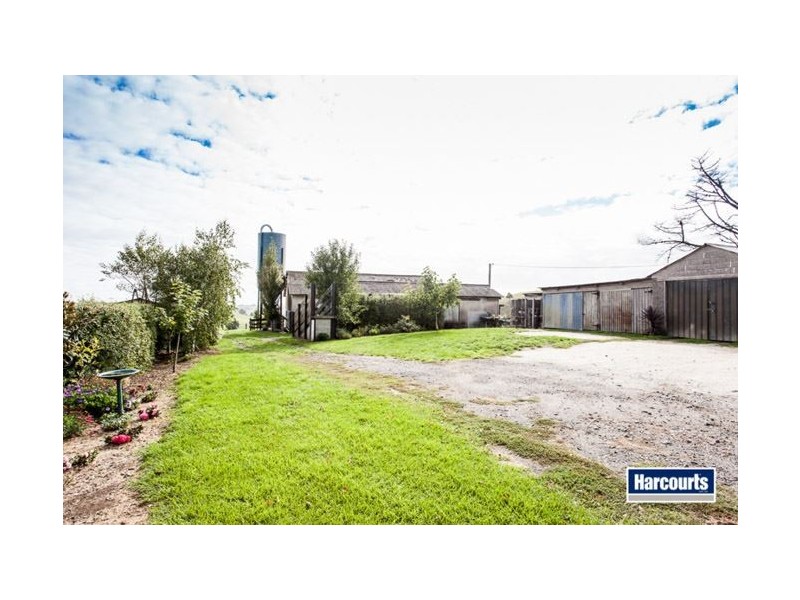 130 Curwen Road, Mountain View VIC 3988