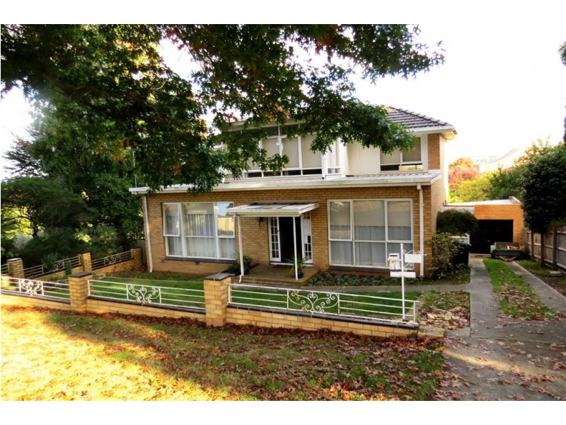 32 Clifford Street, Warragul VIC 3820
