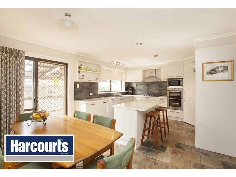 4 Valley View Street, Warragul VIC 3820