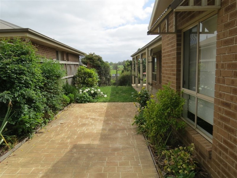 10 Hamilton Drive, Warragul VIC 3820