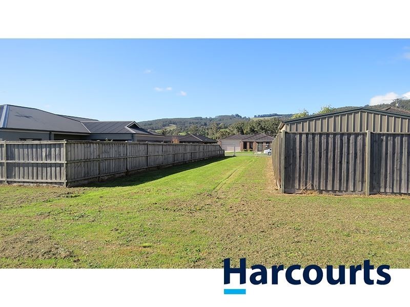 9 Villeneuve Drive, Trafalgar VIC 3824