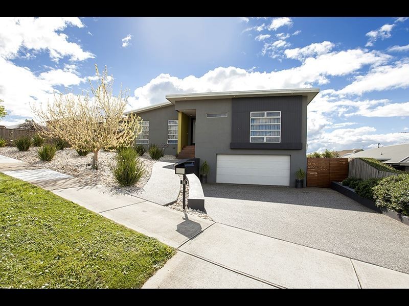 18 Bell Park Close, Warragul VIC 3820