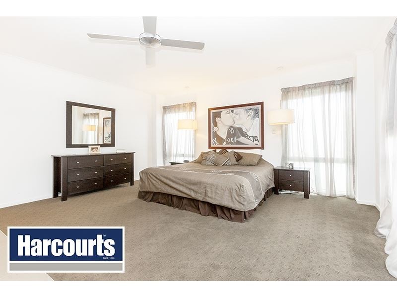 18 Bell Park Close, Warragul VIC 3820