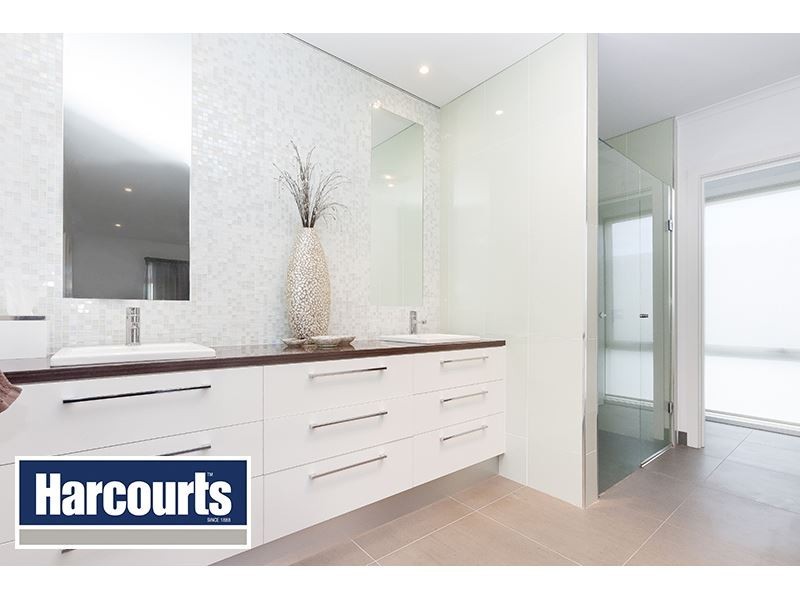 18 Bell Park Close, Warragul VIC 3820