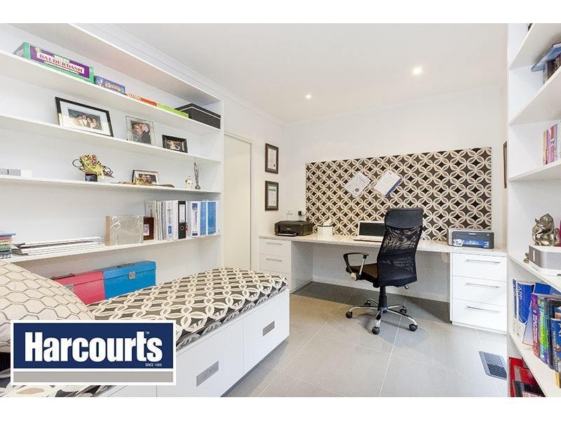 18 Bell Park Close, Warragul VIC 3820