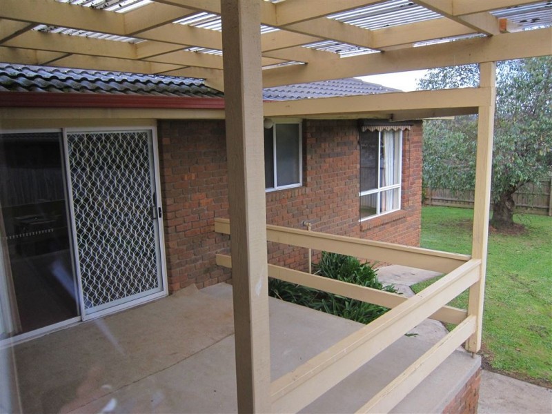 25 Somerset Drive, Warragul VIC 3820