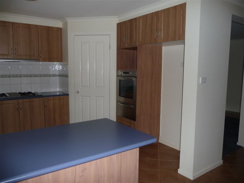11 Deakin Court, Warragul VIC 3820