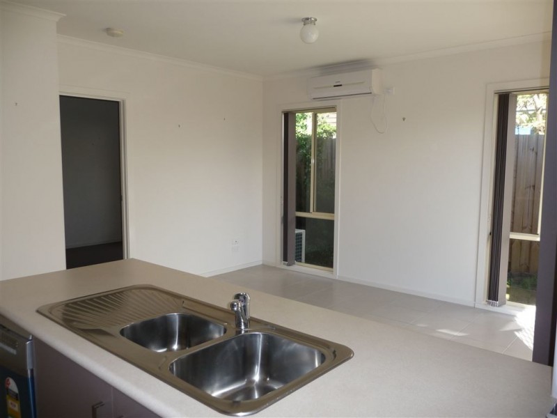 3 33-37 Steward Street, Warragul VIC 3820