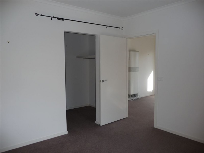 3 33-37 Steward Street, Warragul VIC 3820