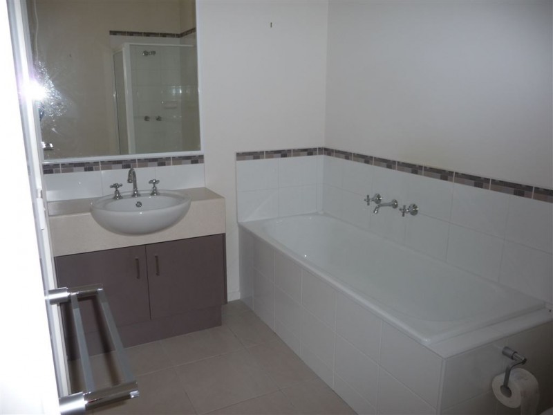 3 33-37 Steward Street, Warragul VIC 3820