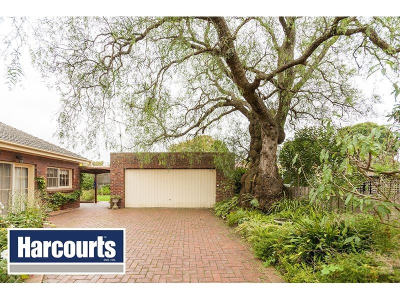 11 Sinclair Street, Warragul VIC 3820