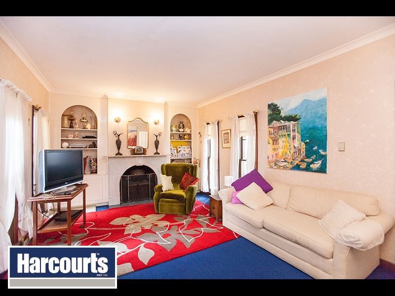 11 Sinclair Street, Warragul VIC 3820