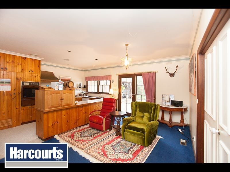 11 Sinclair Street, Warragul VIC 3820
