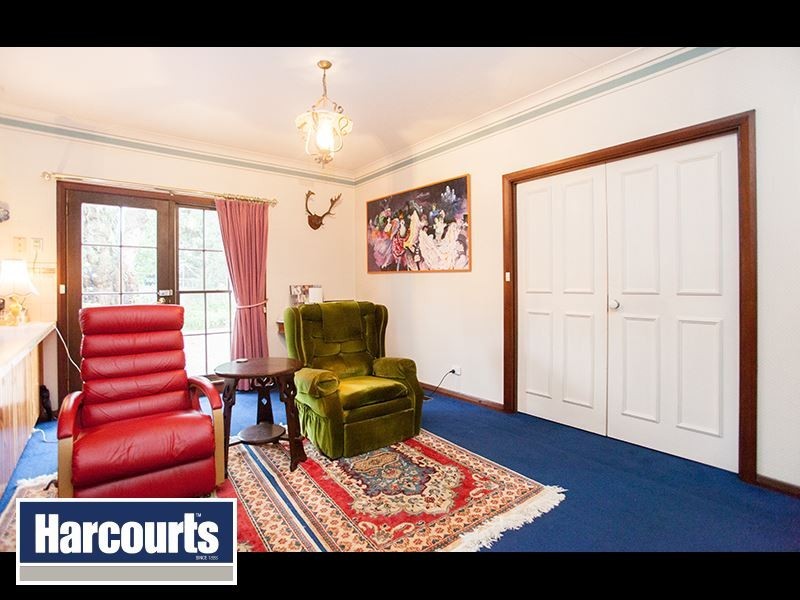 11 Sinclair Street, Warragul VIC 3820