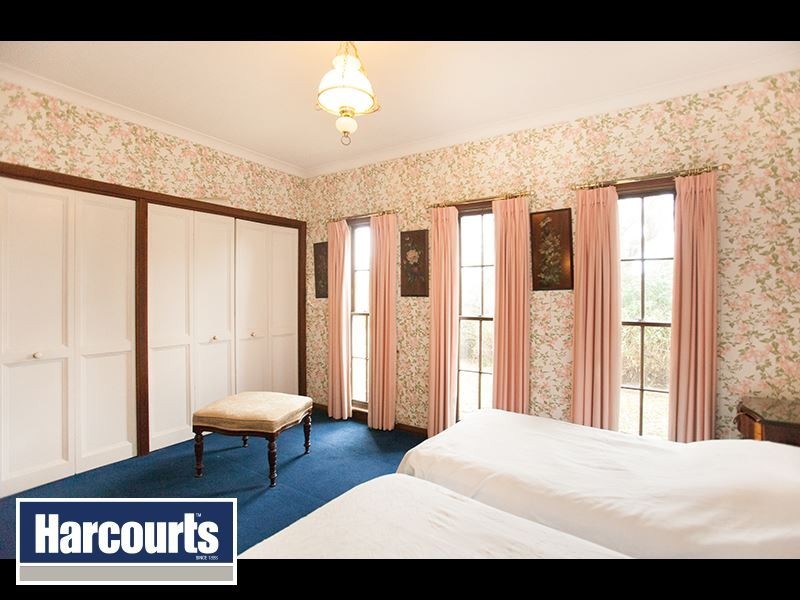 11 Sinclair Street, Warragul VIC 3820