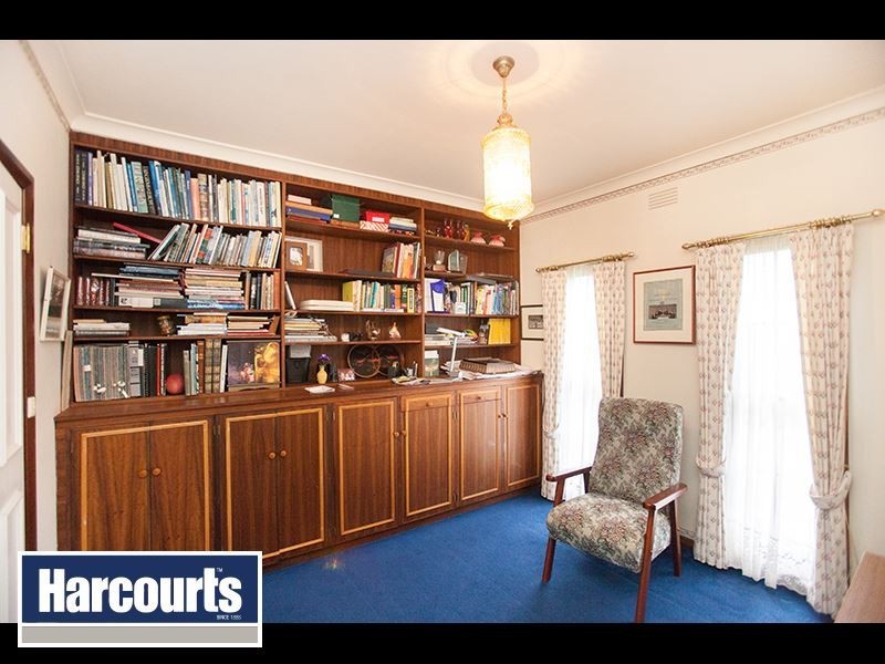 11 Sinclair Street, Warragul VIC 3820
